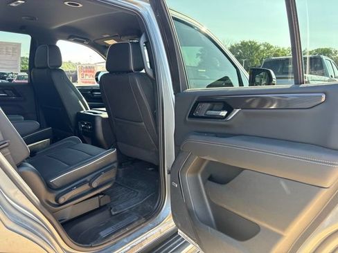Used 2026 GMC Yukon Elevation AWD/4WD image 19