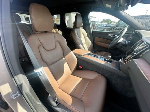 Used 2024 Volvo XC60 T8 Plus w/ Protection Package Premier image 26