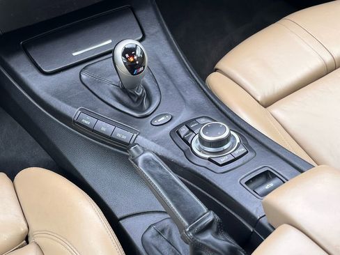 Used 2011 BMW M3 Convertible RWD image 24