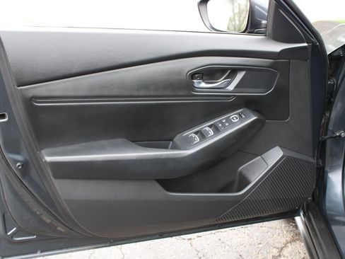 Used 2023 Honda Accord EX image 12