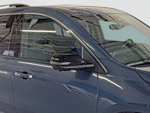 New 2026 Chevrolet Traverse High Country w/ LPO, Floor Liner Package FWD image 15