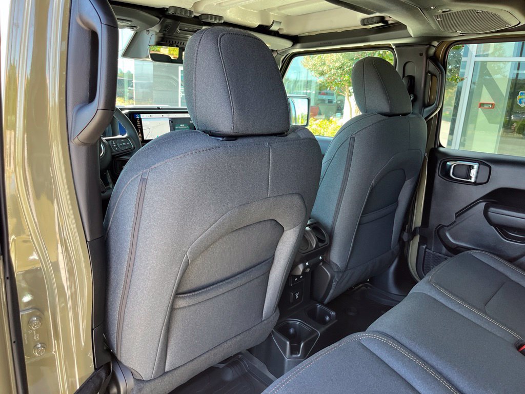 New 2027 Jeep Gladiator Sport AWD/4WD image 14