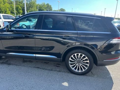 Used 2024 Lincoln Aviator Reserve AWD/4WD image 9