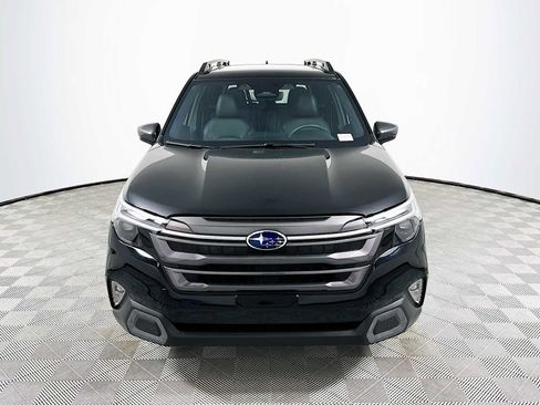 Used 2025 Subaru Forester Limited image 2