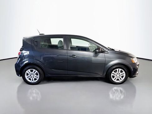 Used 2019 Chevrolet Sonic LT FWD image 5