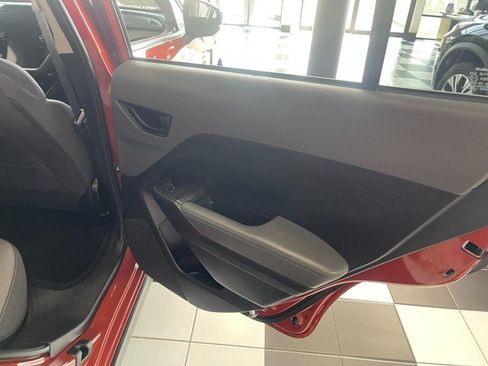 Used 2025 Subaru Crosstrek 2.5i Premium AWD/4WD image 14