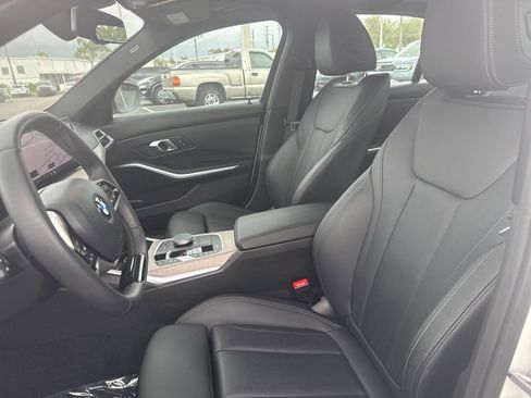 Used 2025 BMW 330i Sedan image 10