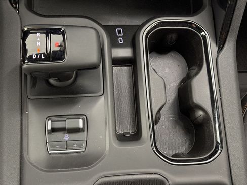 Used 2026 GMC Sierra 1500 AT4 w/ AT4 Premium Package AWD/4WD image 17