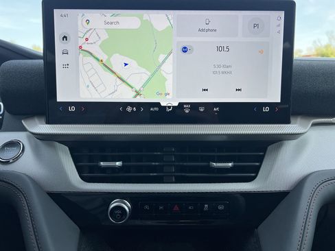 New 2026 Ford Explorer Active image 5