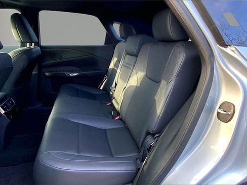 Used 2023 Lexus RX 350 Premium image 19
