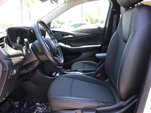 Used 2025 Buick Encore GX Preferred FWD image 11