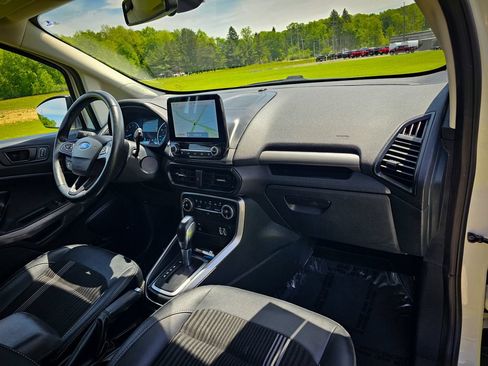 Used 2020 Ford EcoSport SES w/ SES Black Appearance Package AWD/4WD image 39