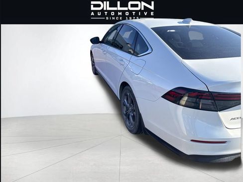 Used 2023 Honda Accord EX image 8