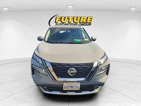 Certified 2021 Nissan Rogue Platinum FWD image 2