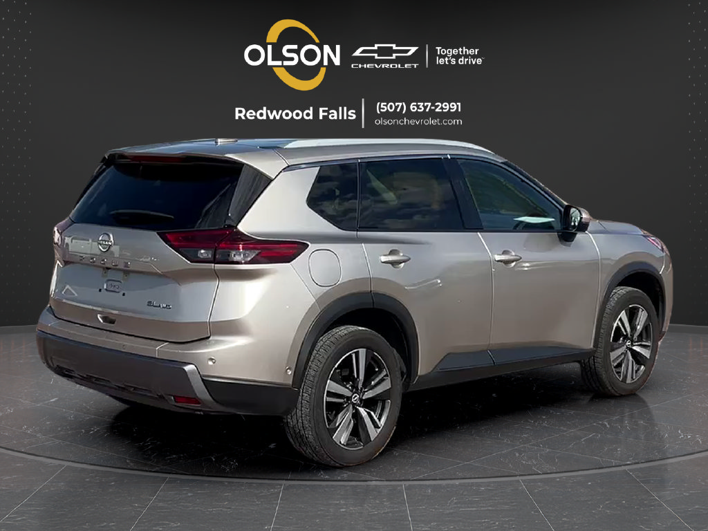 Used 2024 Nissan Rogue SL AWD/4WD image 5