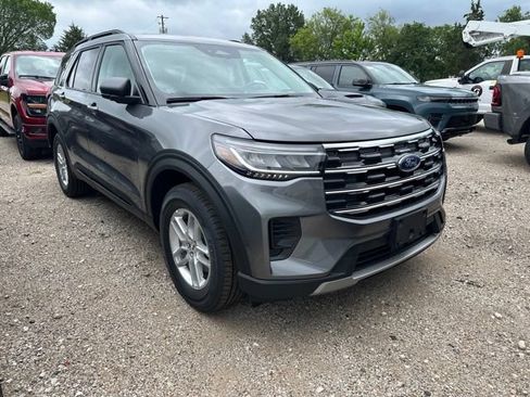 New 2026 Ford Explorer Active AWD/4WD image 2