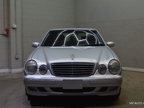 Used 2002 Mercedes-Benz E 320 Sedan image 5