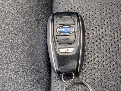 Used 2020 Subaru Crosstrek 2.0i Limited w/ Moonroof Package w/Navigation image 29