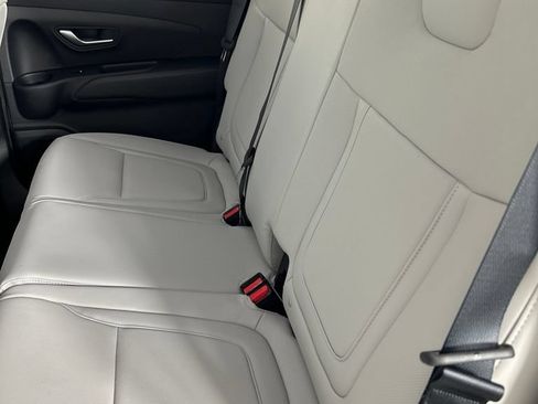 Used 2026 Hyundai Santa Cruz SEL AWD/4WD image 18
