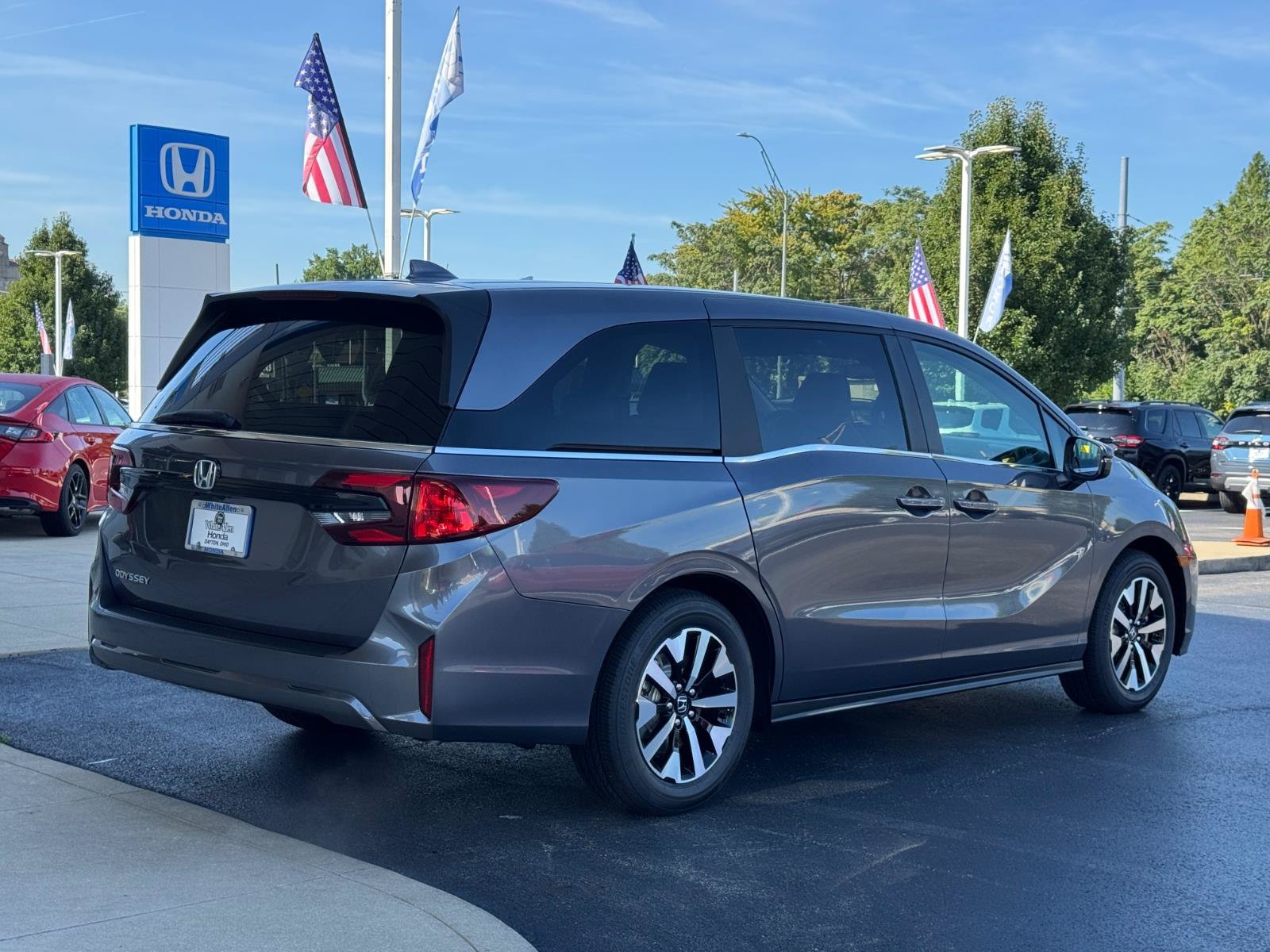New 2027 Honda Odyssey EX-L image 3