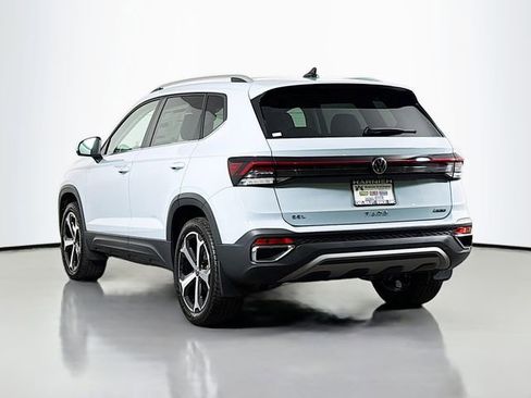 New 2026 Volkswagen Taos SEL AWD/4WD image 5
