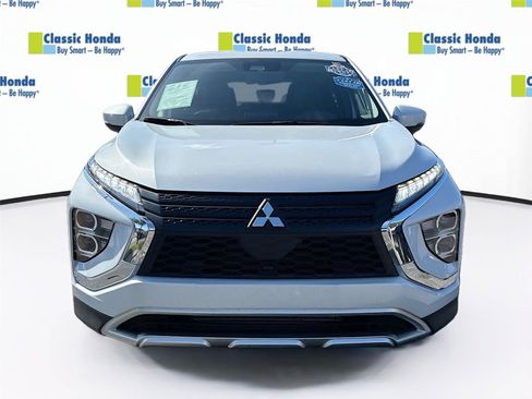 Used 2025 Mitsubishi Eclipse Cross SE AWD/4WD image 2