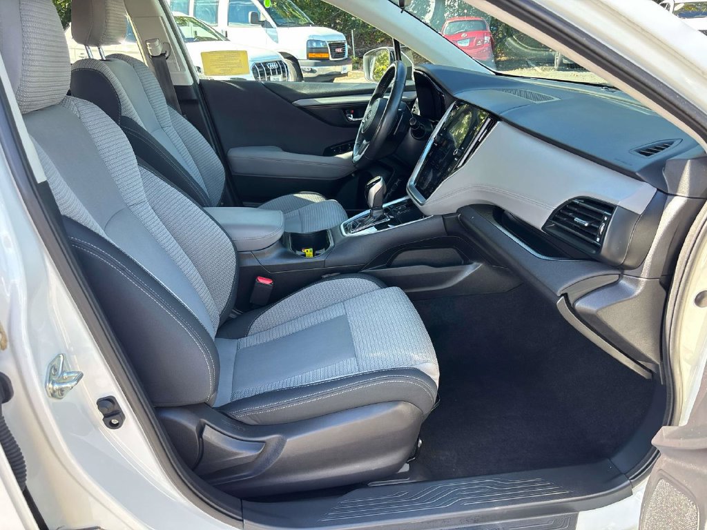 Used 2022 Subaru Outback Premium AWD/4WD image 17