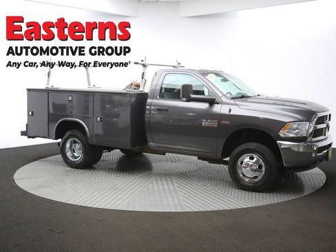 Used 2018 RAM 3500 Tradesman w/ Chrome Appearance Group image 47