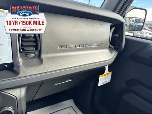 New 2025 Ford Bronco Badlands image 23