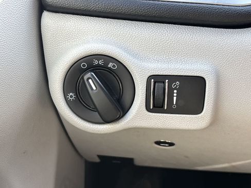 Used 2013 Dodge Dart SXT w/ Popular Equipment Group FWD image 7