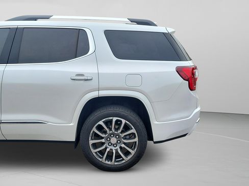 Used 2021 GMC Acadia Denali w/ Denali Technology Package image 37