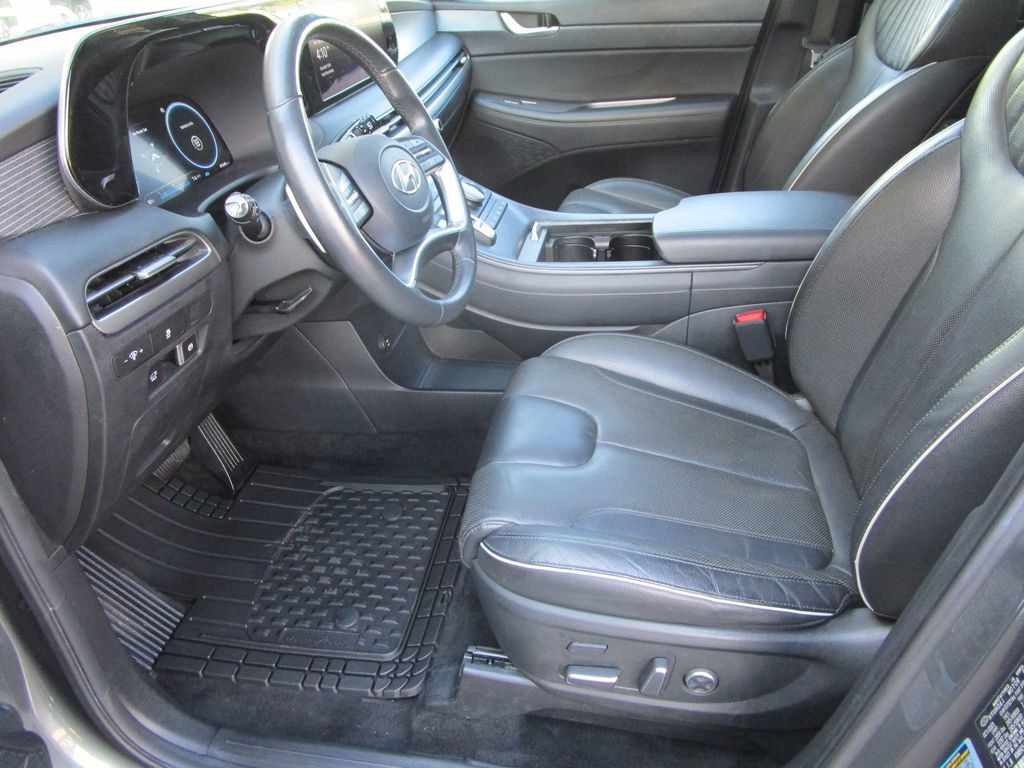 Used 2024 Hyundai Palisade Limited FWD image 24