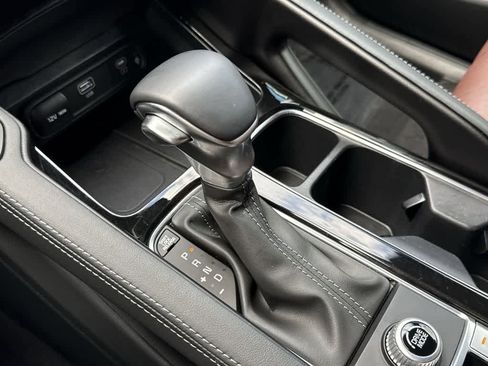 Certified 2024 Kia Telluride EX w/ EX Captain's Chair Package image 21