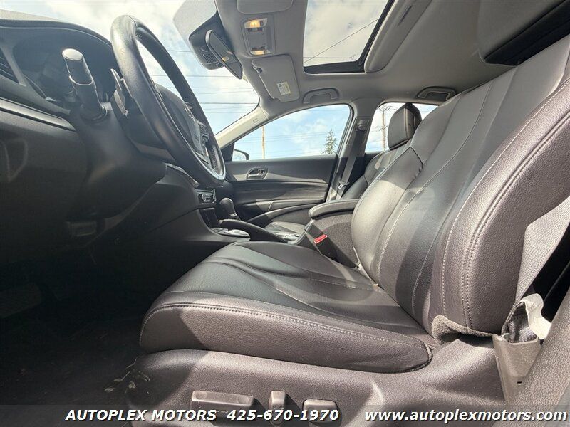 Used 2019 Acura ILX FWD image 11