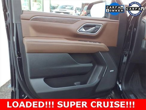 Used 2023 Chevrolet Suburban High Country w/ Advanced Technology Package image 11