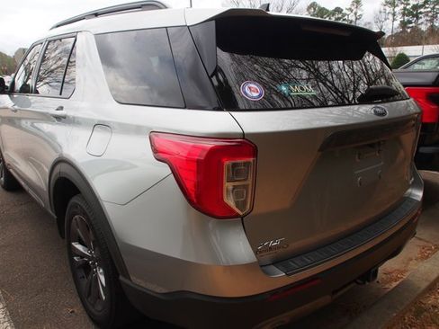 Certified 2023 Ford Explorer XLT w/ Equipment Group 202A image 5