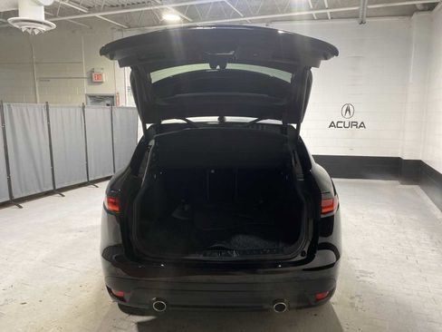 Used 2017 Jaguar F-PACE R-Sport image 19