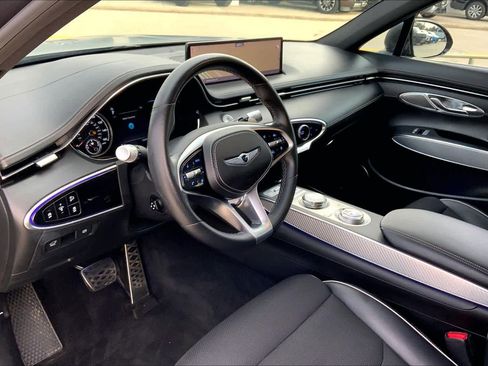 Used 2022 Genesis GV70 2.5T w/ Sport Prestige Package image 17