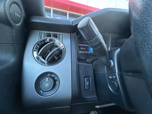 Used 2017 Ford Expedition Platinum AWD/4WD image 12
