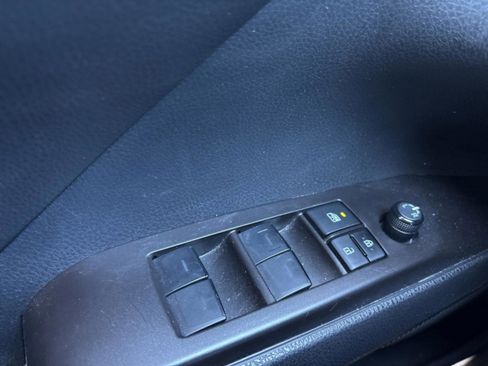 Used 2024 Toyota Camry SE image 27