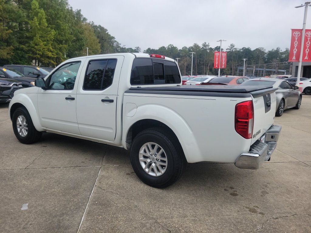Used 2015 Nissan Frontier SV RWD image 3