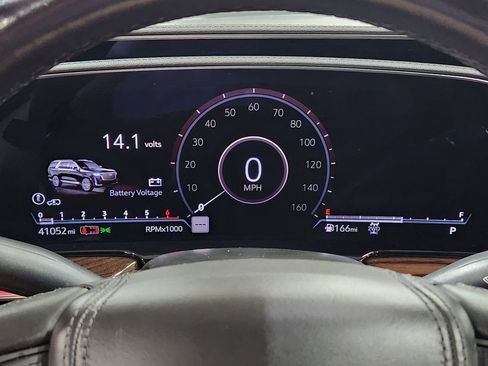 Used 2022 Cadillac Escalade ESV Sport Platinum w/ LPO, ONYX Package image 36