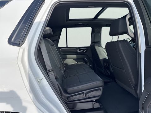 Used 2024 Chevrolet Tahoe Z71 w/ Luxury Package image 13