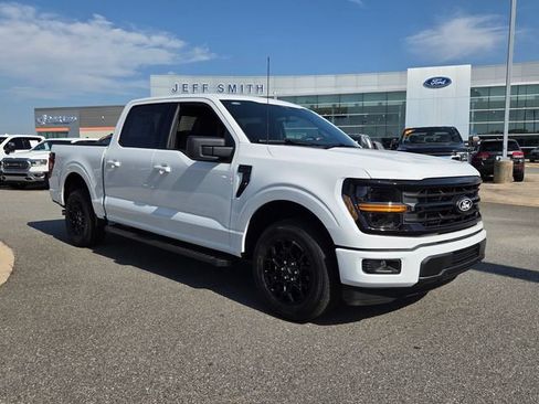 New 2026 Ford F150 XLT w/ XLT Black Appearance Package RWD image 28