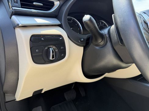 Used 2020 INFINITI QX50 Luxe FWD image 7