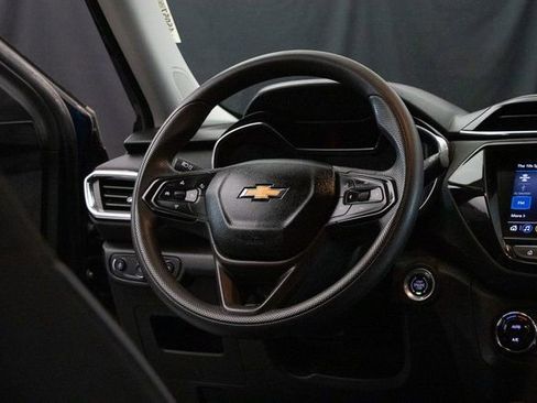 Used 2021 Chevrolet TrailBlazer LT w/ Convenience Package AWD/4WD image 14