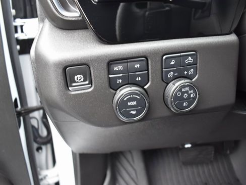 Certified 2024 Chevrolet Silverado 1500 LTZ image 16