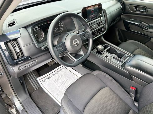Used 2023 Nissan Pathfinder S FWD image 25