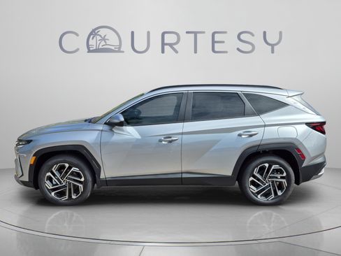 New 2026 Hyundai Tucson SEL Plus FWD image 2