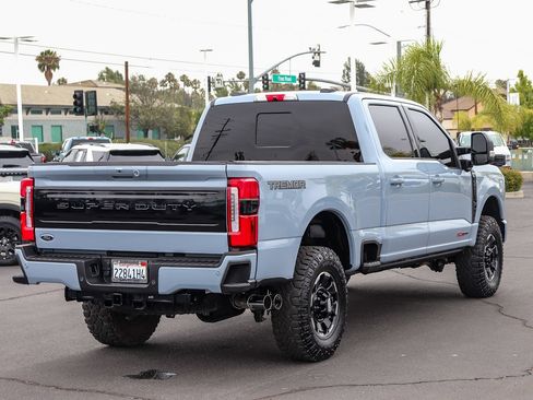Certified 2025 Ford F250 Platinum w/ Tremor Off-Road Package AWD/4WD image 4